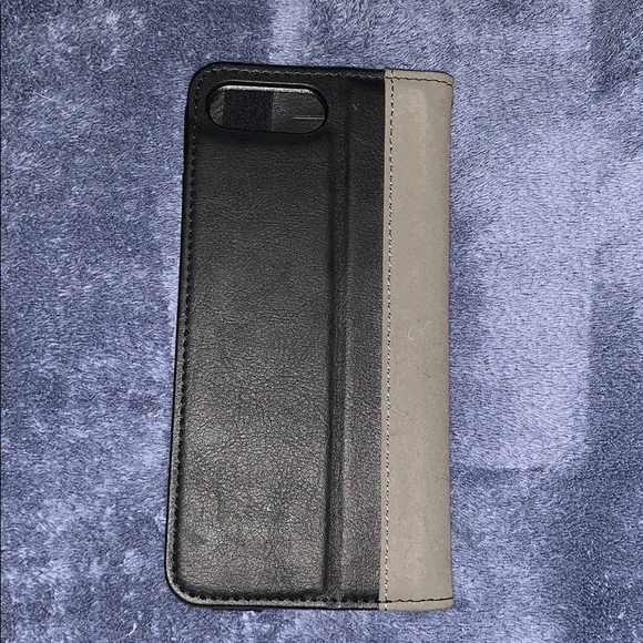 iPhone 8 Plus Silk Wallet Case - Picture 2 of 3